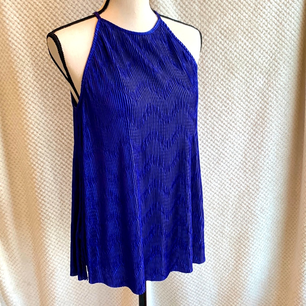 Worthington sleeveless top